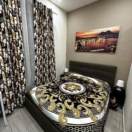 B&B Spaccanapoli A Due Passi Da Via Tribunali Zewnętrze zdjęcie