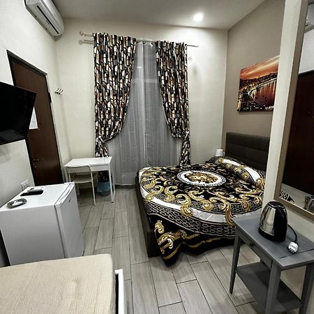 B&B Spaccanapoli A Due Passi Da Via Tribunali Zewnętrze zdjęcie