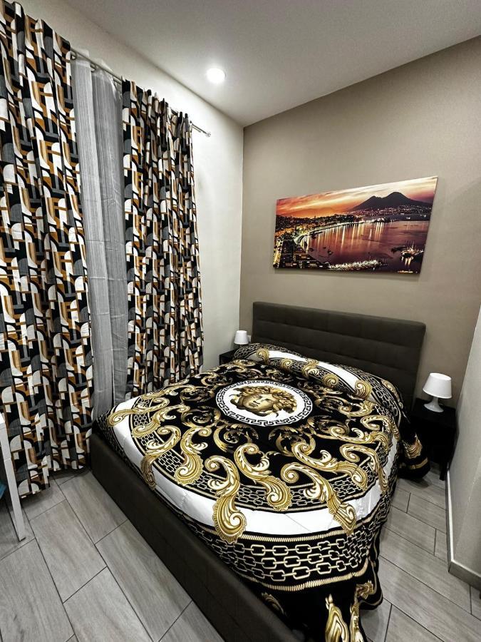 B&B Spaccanapoli A Due Passi Da Via Tribunali Zewnętrze zdjęcie