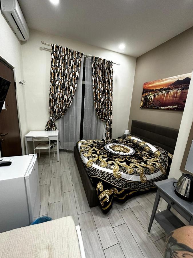 B&B Spaccanapoli A Due Passi Da Via Tribunali Zewnętrze zdjęcie