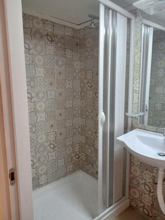 B&B Spaccanapoli A Due Passi Da Via Tribunali Zewnętrze zdjęcie