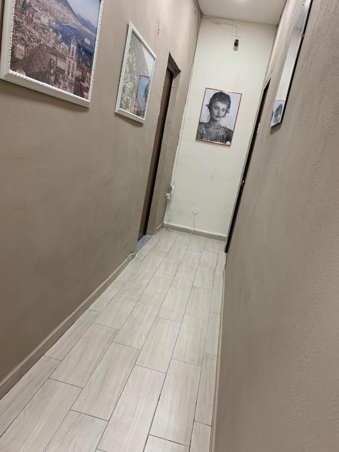 B&B Spaccanapoli A Due Passi Da Via Tribunali Zewnętrze zdjęcie