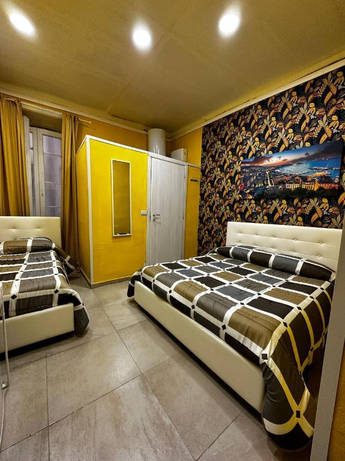 B&B Spaccanapoli A Due Passi Da Via Tribunali Zewnętrze zdjęcie