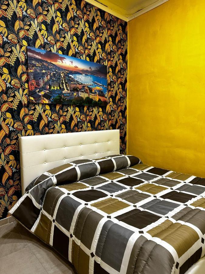 B&B Spaccanapoli A Due Passi Da Via Tribunali Zewnętrze zdjęcie