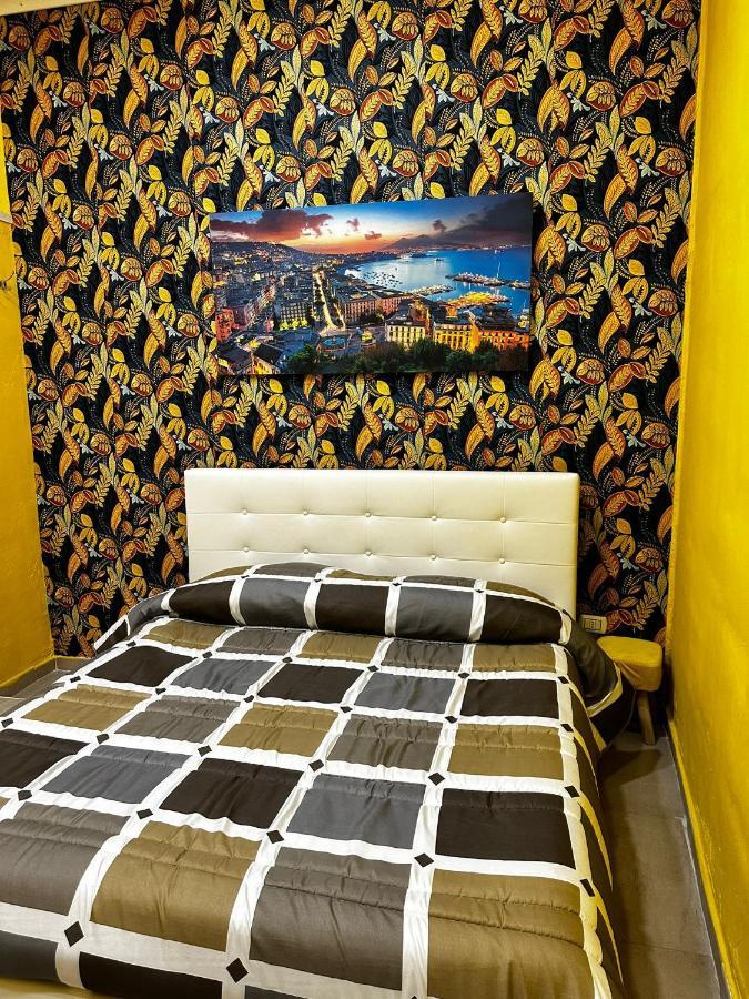 B&B Spaccanapoli A Due Passi Da Via Tribunali Zewnętrze zdjęcie